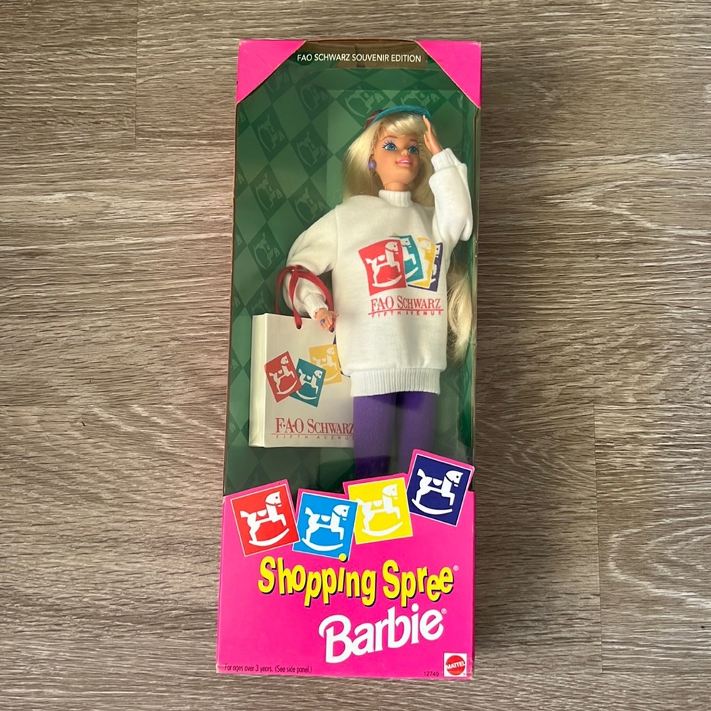 Shopping Spree Barbie- Fao Schwarz